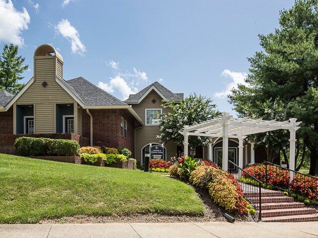 landmark at wynton pointe apartment homes rentals nashville tn
