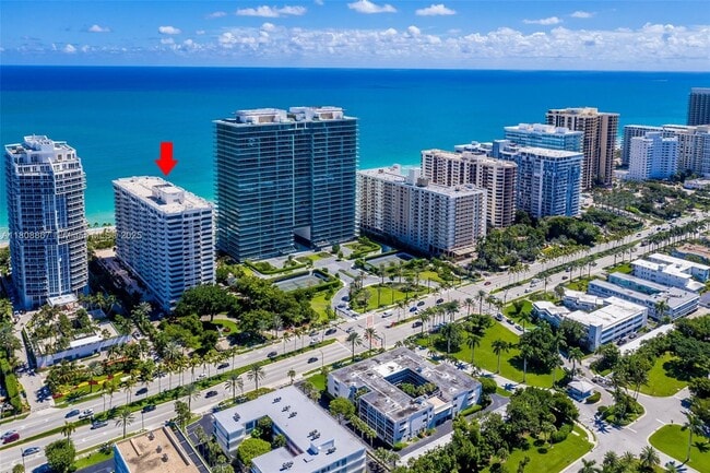 Building Photo - 10205 Collins Ave