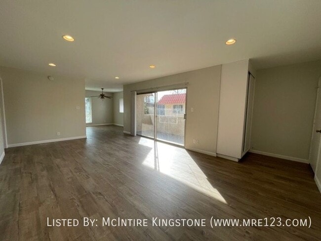 Building Photo - Remodeled Three Bedroom Two Bathroom in So...