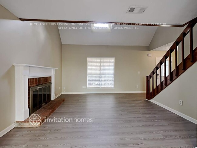 Building Photo - 650 Cranberry Ct