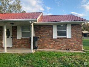 Building Photo - 3052-3058 Seals Ln
