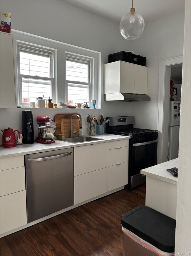 Foto del edificio - 157 Hudson Terrace