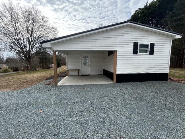 Building Photo - 1016 Boyd Allman Rd