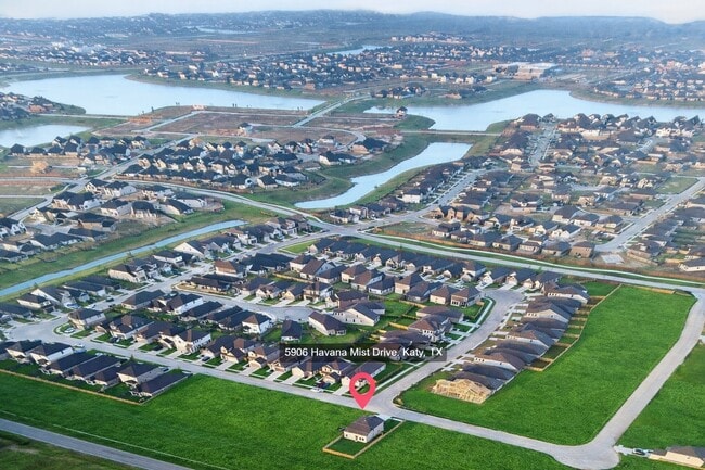 Foto del edificio - 5906 Havana Mist Dr