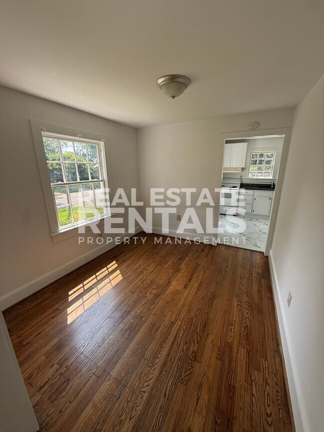 Foto del edificio - 1224 Robinson Ave