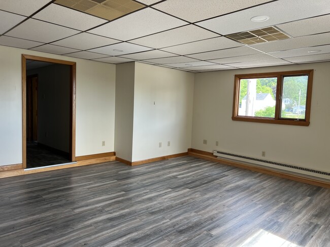 Building Photo - 146 Kennedy Memorial Dr