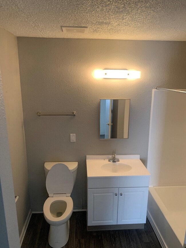 Sterling Creek Apartments Apartments in Independence, MO