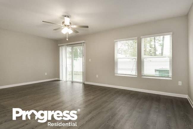 Building Photo - 12709 Camden Crossing Dr