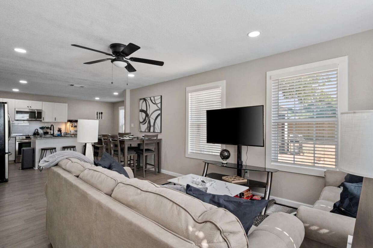 Foto principal - 826 Dalworth St