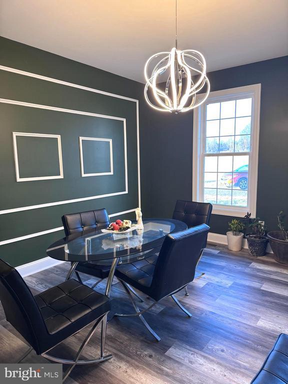 Foto del edificio - 9022 Vistaview Ln