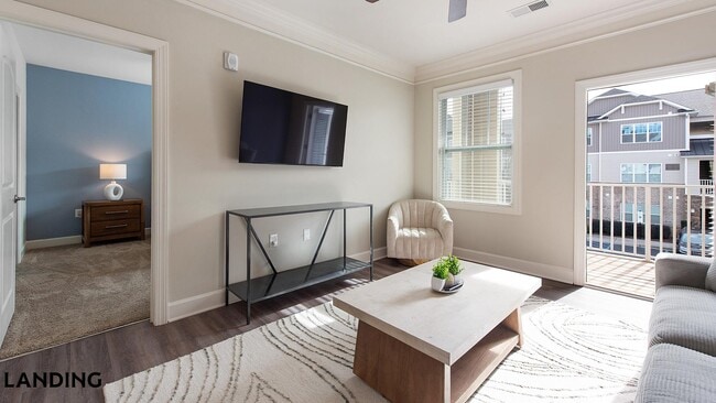 Building Photo - 3000 Daventry Cir