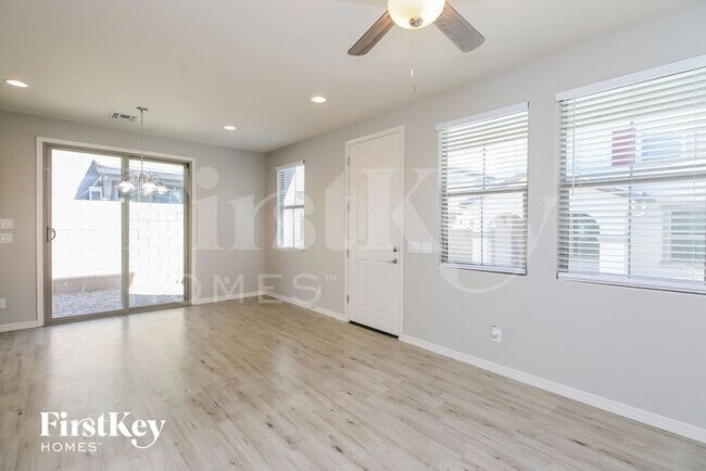 Building Photo - 1657 S 82nd Pl