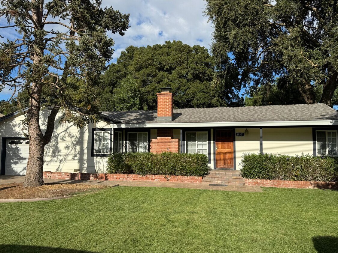 Foto principal - Lovely Clarksburg Home!