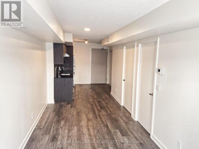 Photo du bâtiment - 1117 Cooke Blvd.