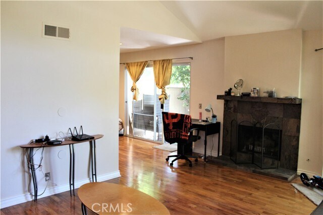 Foto del edificio - 138 Stanford Ct