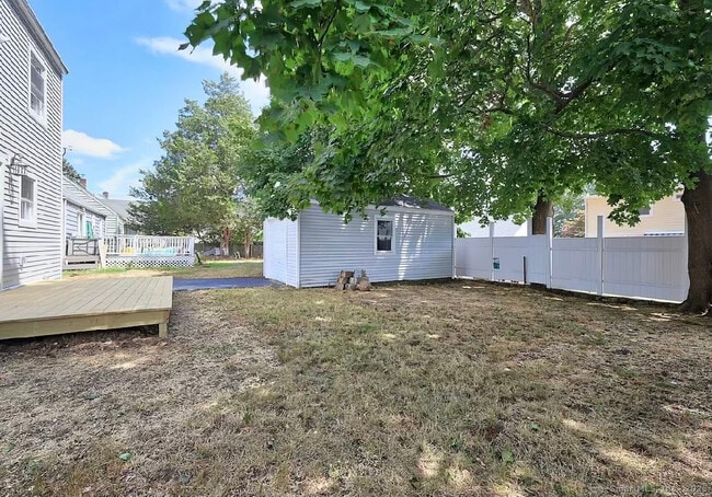 Building Photo - 405 Ruth St