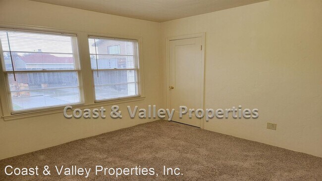 Building Photo - 3 br, 1 bath House - 80 Spreckels Blvd.