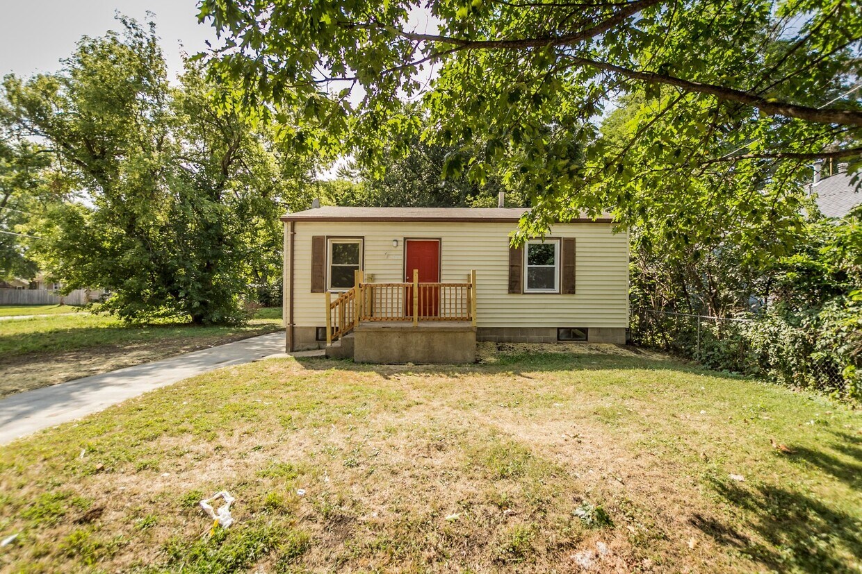 Foto principal - Cozy 2 Bedroom House