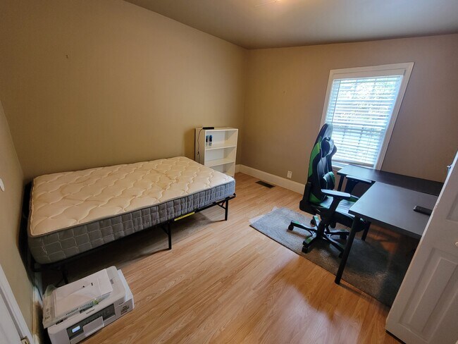 Foto del edificio - 1118 Atlantic Dr NW