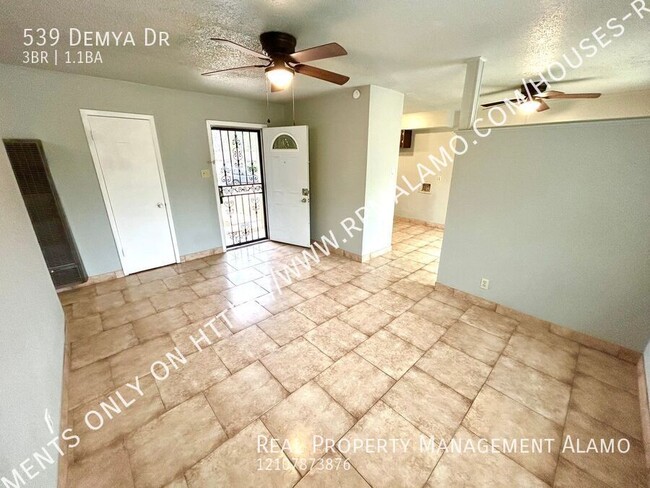 Foto del edificio - AVAILABLE NOW! 3 Bedroom / 1.5 Bath Home N...