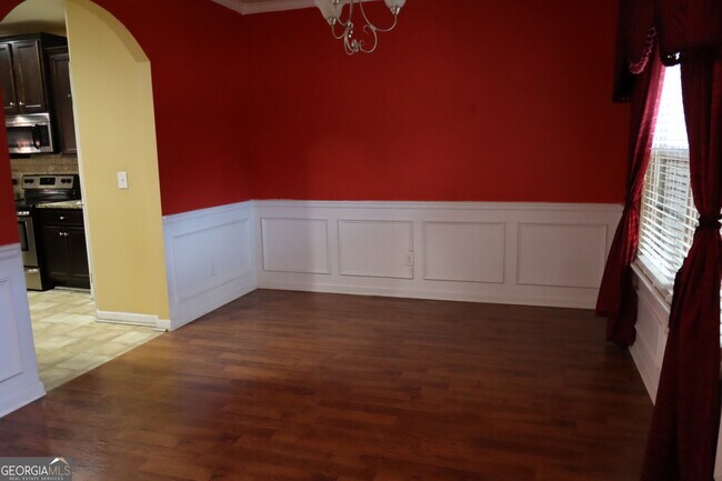 Foto del edificio - 131 Dustin Dr