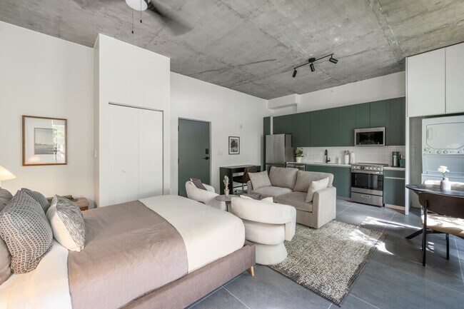 Foto del edificio - 315 NW 32nd St