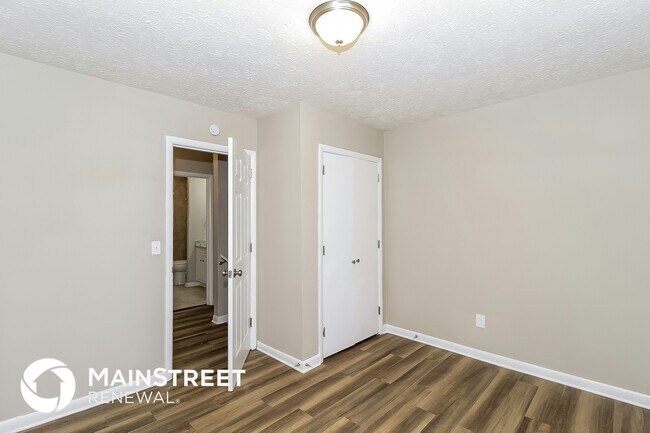 Foto del edificio - 4081 Cedar Ridge Trail