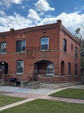 Building Photo - 212 W Evans Ave
