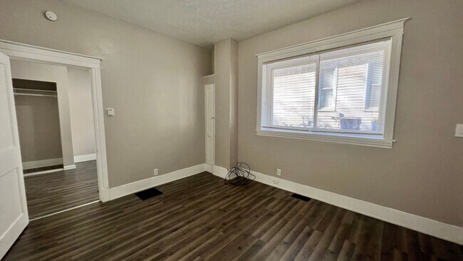 Foto del edificio - 860 Tenth NW