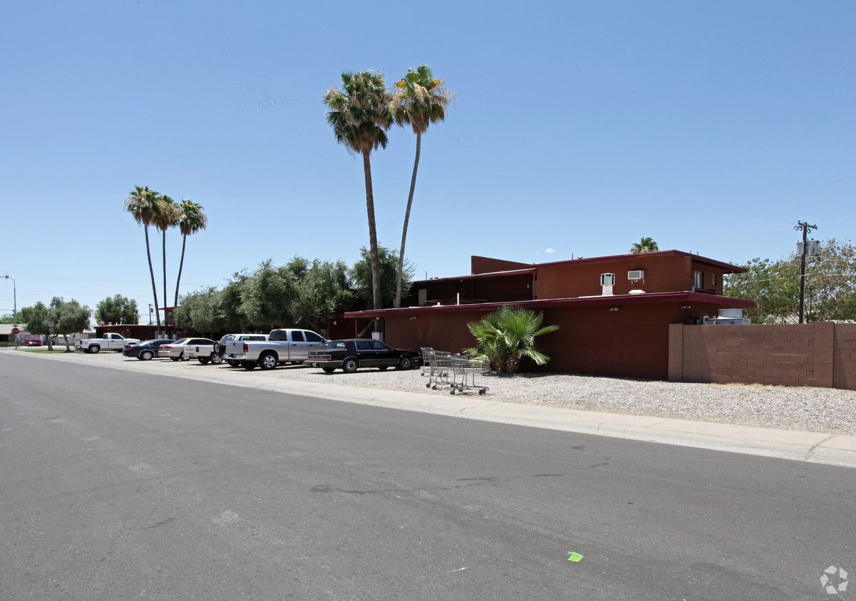 Building Photo - California Apartments