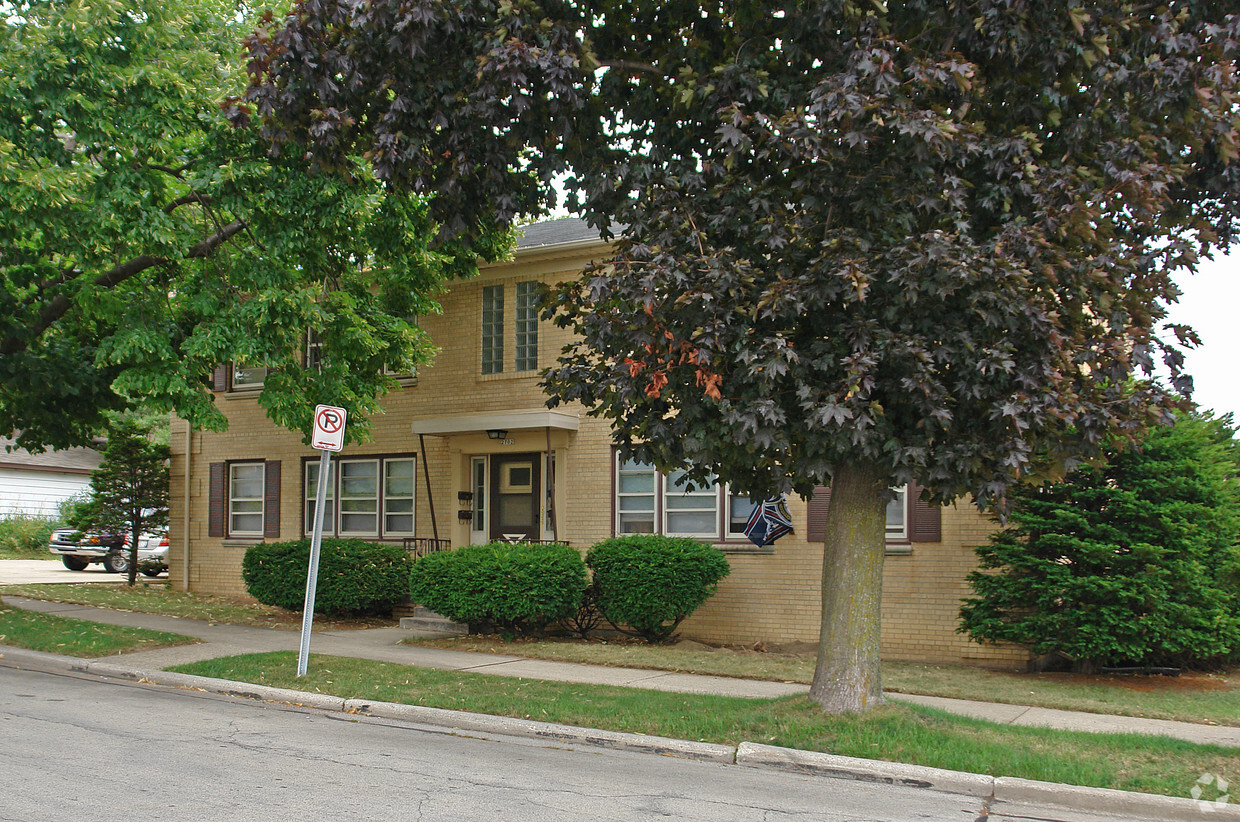 Building Photo - 2702 N 70th St