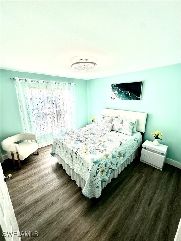 Building Photo - 9828 Luna Cir