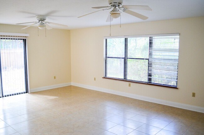 Foto del edificio - Haile Plantation - Chestnut Hill 3 bedroom 2 bath home