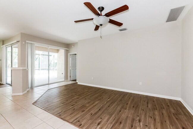 Foto del edificio - 1252 Millbrook Cir