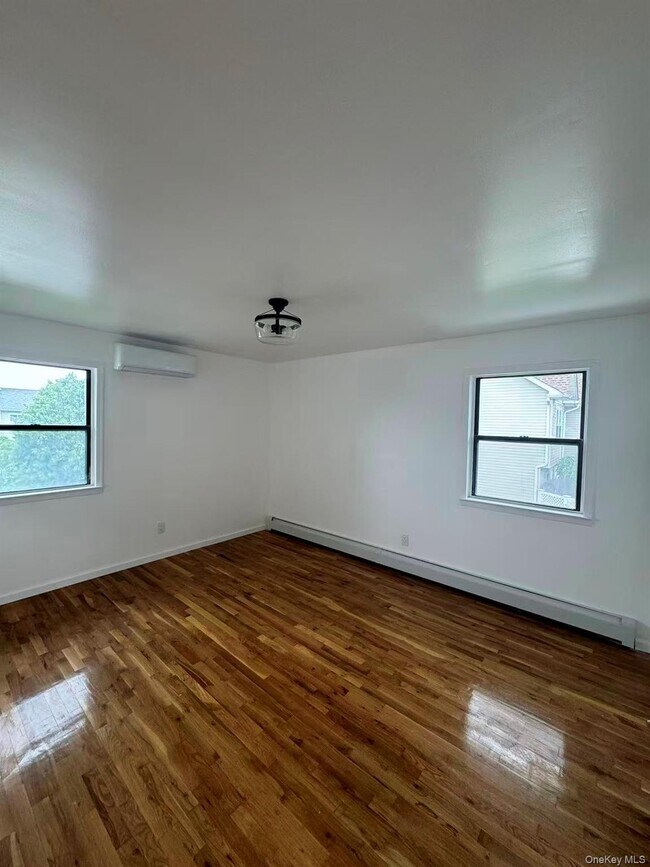 Foto del edificio - 376 Newbridge Rd