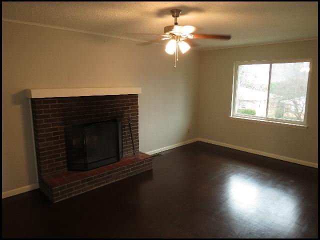 Building Photo - 6500 Marguerite Ln