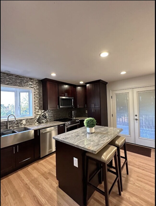 Foto del edificio - 9317 SE Suncrest Dr