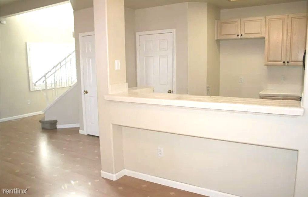 3326 W Orange Ave, Anaheim, CA 92804 Townhome Rentals in Anaheim CA