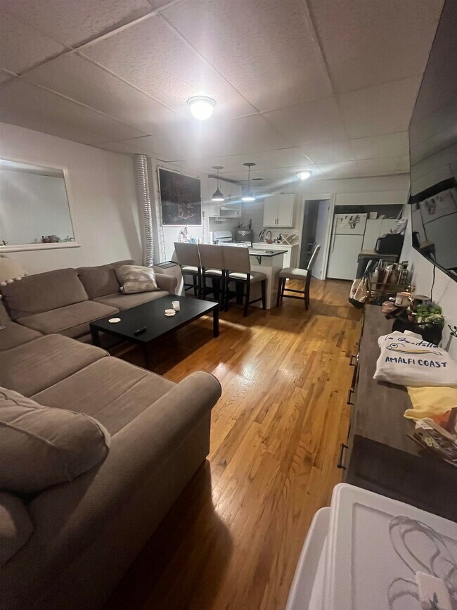 Foto del edificio - 258 1st St