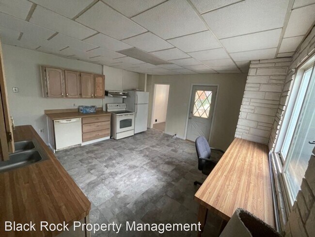 Building Photo - 3 br, 1.5 bath House - 528 Arlington Street