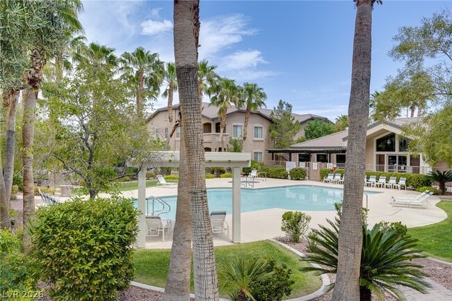 Foto del edificio - 8985 S Durango Dr