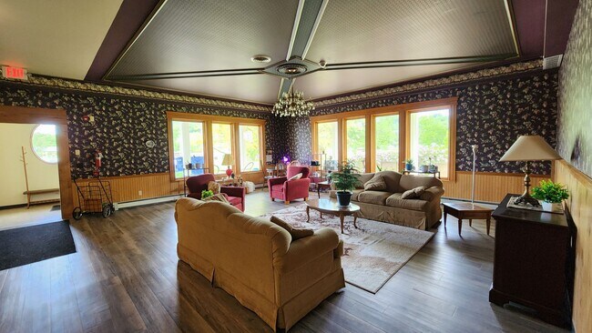 Foto del edificio - 1 bed 1 bath Simple Living- Utilities INCL...