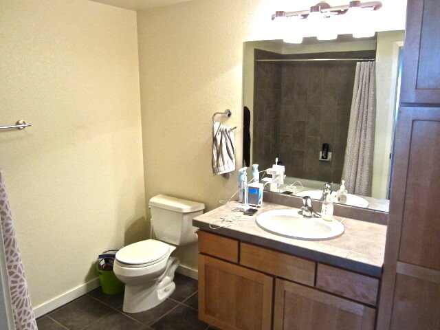 Foto del edificio - PRE-LEASE! One Bedroom Loft In Landmark Lofts. Walk To Campus.  Underground Parking & Storage Loc...