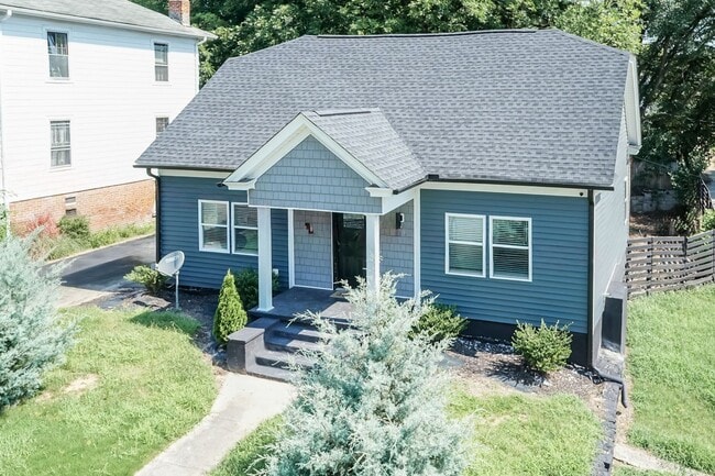 Huge Home! - Huge Home!