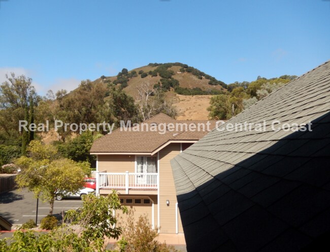 Foto del edificio - LEASE PENDING -  2 Bedroom / 1.5 Bath Down...