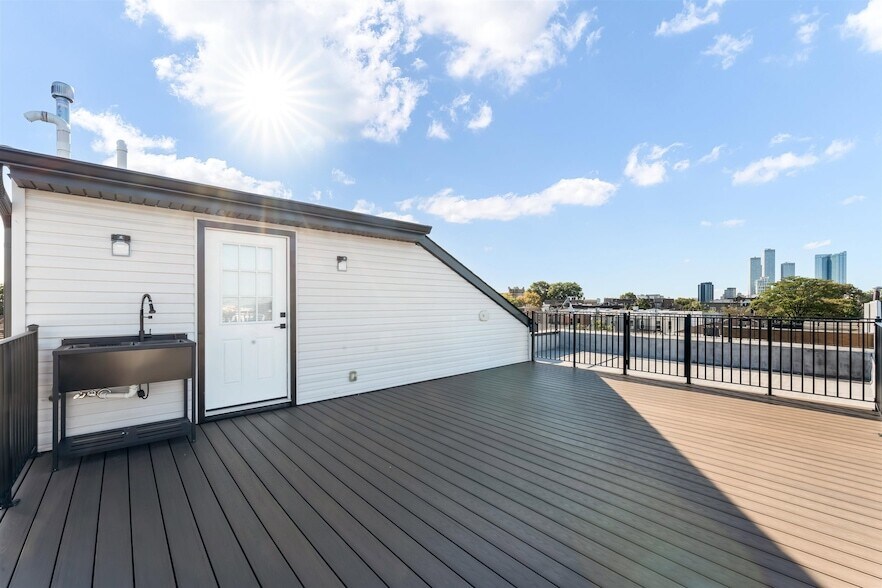 Photo - 230 Griffith Street Unit 2