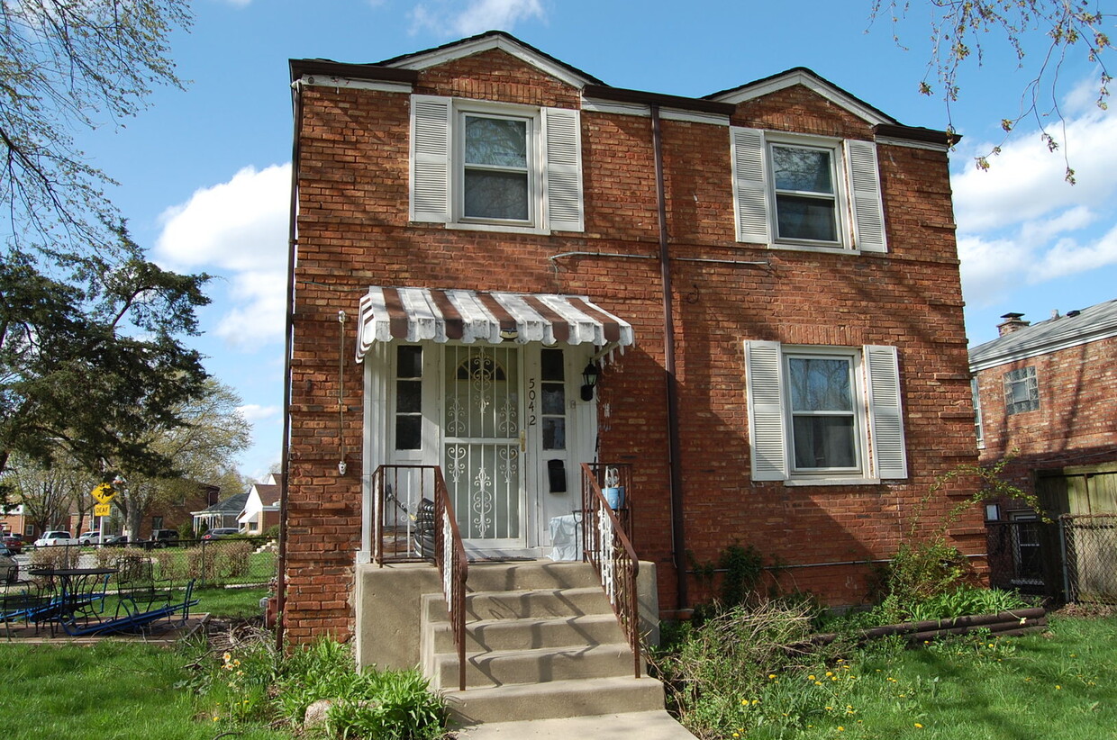 Primary Photo - 5042 W 64th Pl