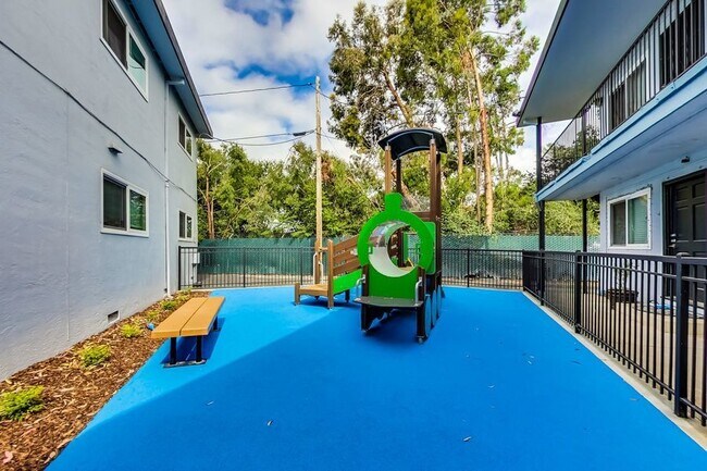 Foto del edificio - Beautifully Renovated Fremont Community. 3...