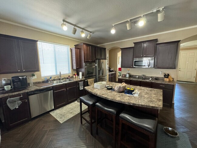Foto del edificio - Stunning 5 Beds, 3.5 Baths home in Rancho ...