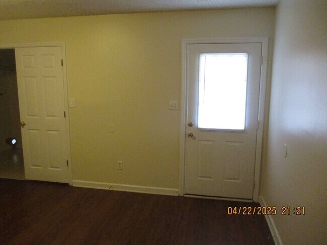 Foto del edificio - 2507 Cardinal St